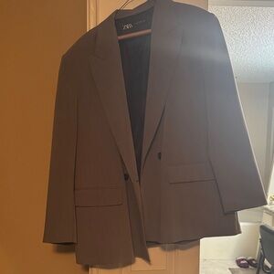 Zara Women’s Over Size Classic Gray Blazer